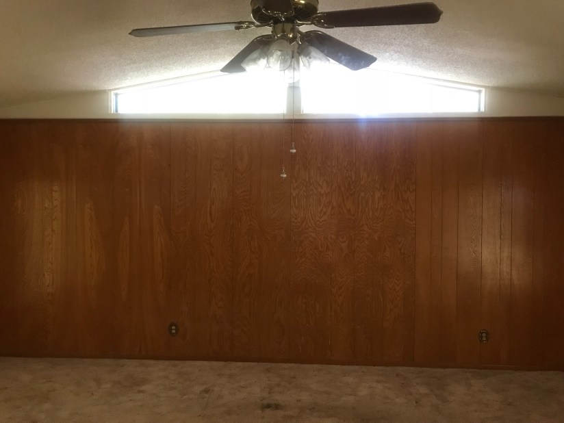 LR before center window fan