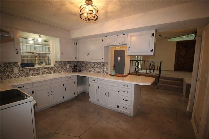 kitchen after front door